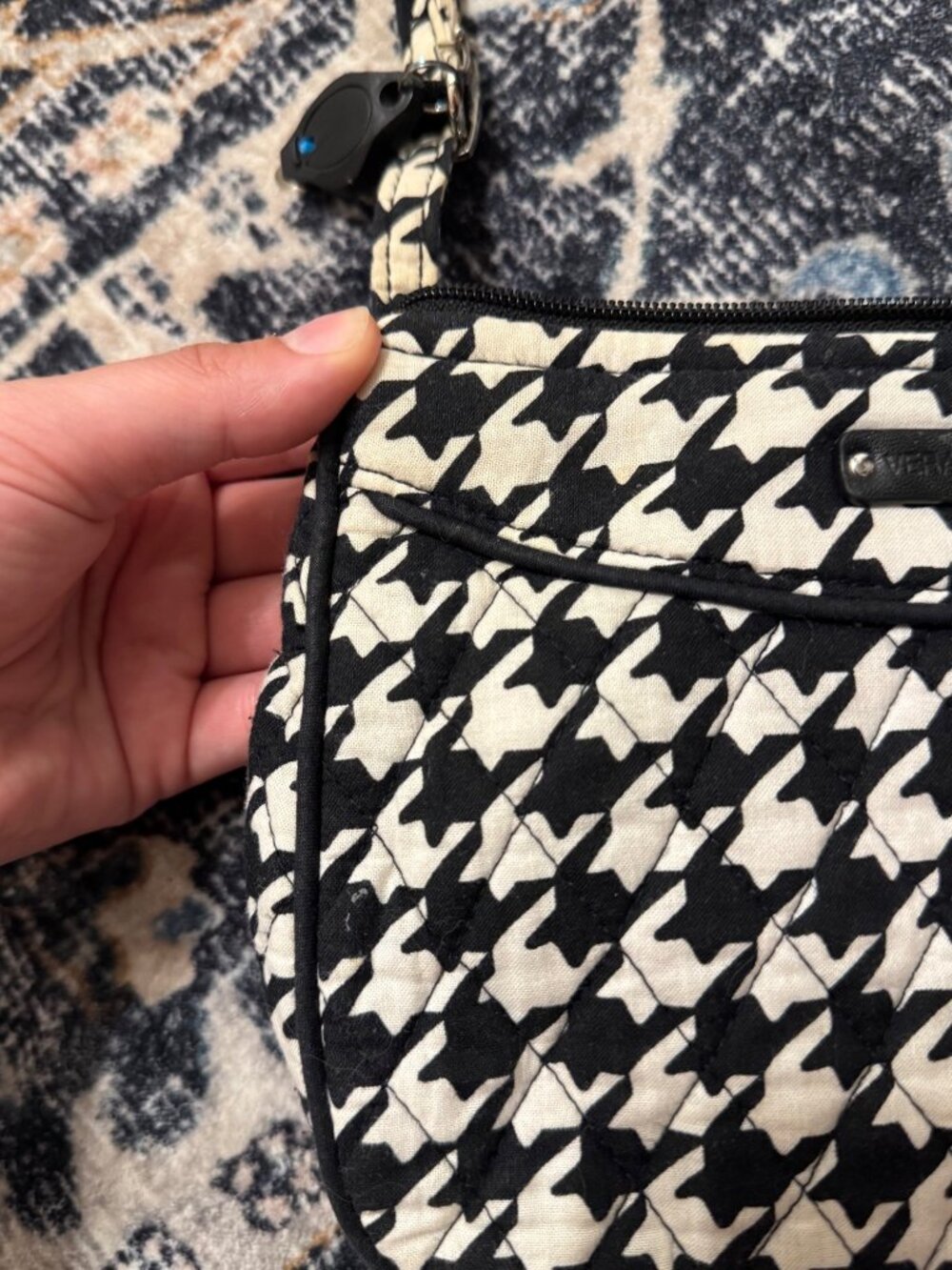 Vera Bradley Black White Houndstooth Quilted Crossbody Bag Purse - Picture 4 of 5
